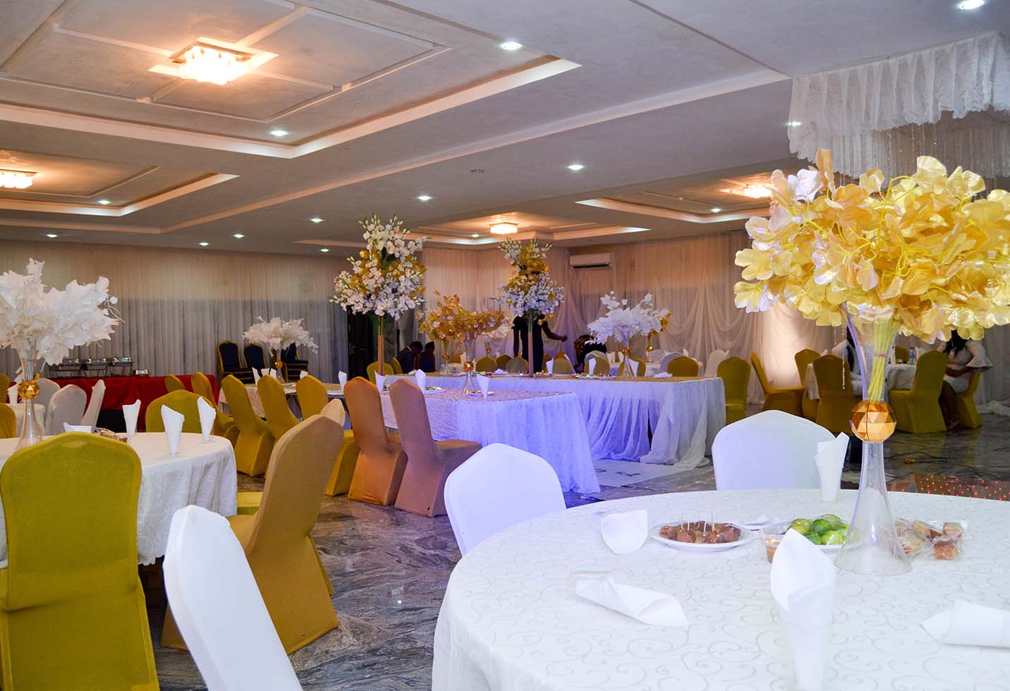 Agom Hall-Residency Hotel Guzape